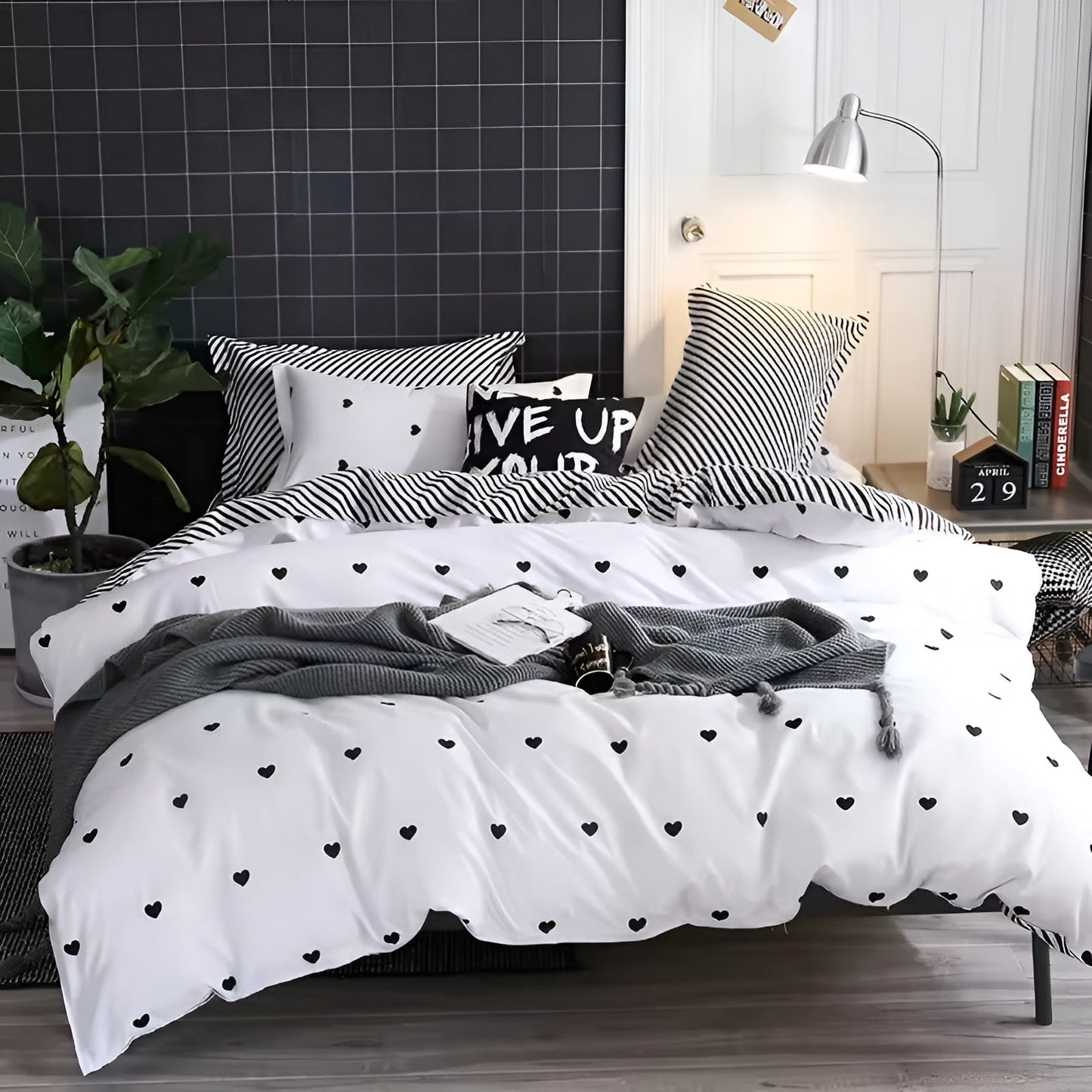 Amoria Bedding Set – Luxury Heart Print Comfort Collection